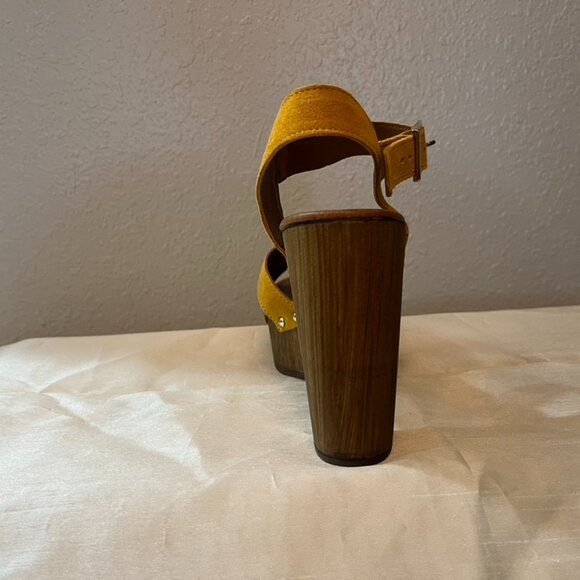 Aldo Mustard Yellow Suede Platform Sandals – Made in Italy – Size 6.5 / 37 – NEW - Picture 5 of 11